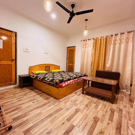 John'S Homestay Srīnagar Extérieur photo