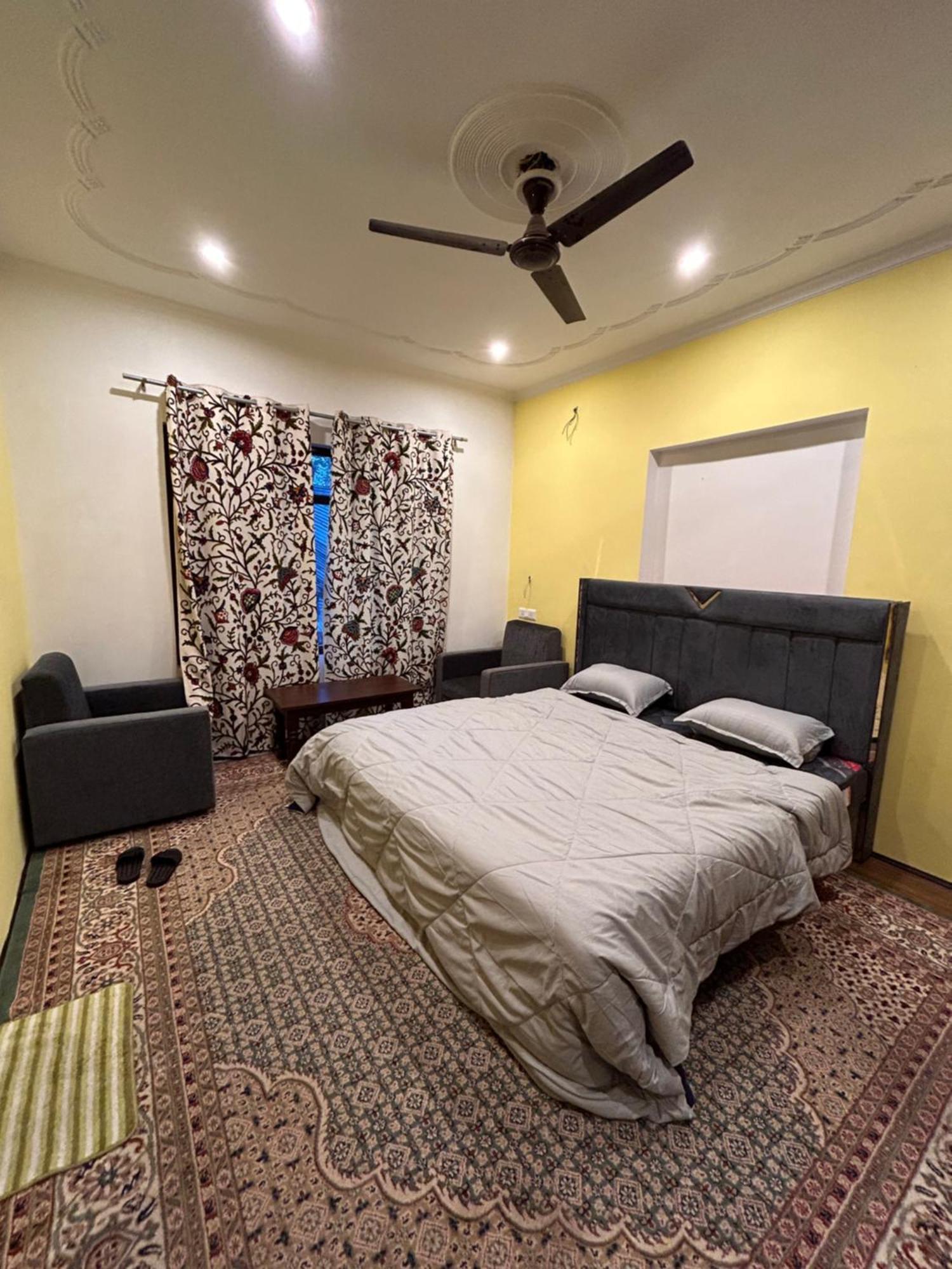 John'S Homestay Srīnagar Extérieur photo